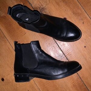 Ukrainian leather boots